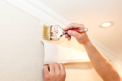 Pose de papier peint à Cry — revêtements muraux et toiles de verre